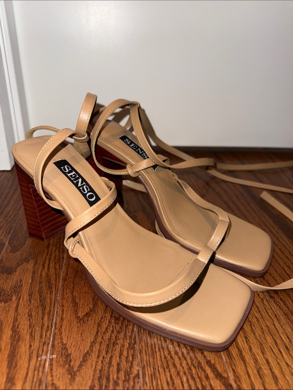 SENSO Nude Strappy Block Heel Sandals